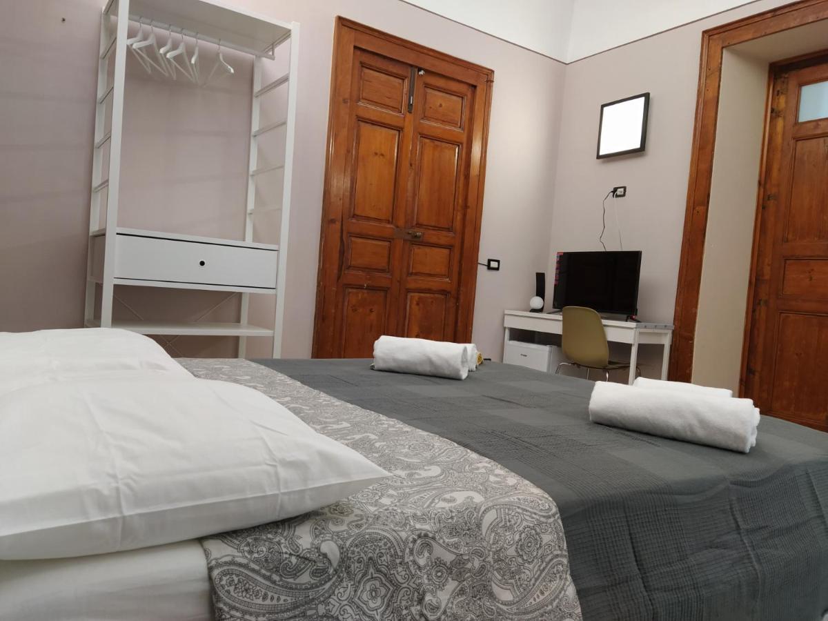 Le Nereidi B&B Acireale Centro Exteriör bild